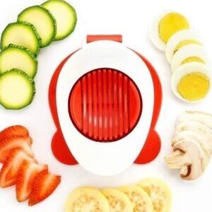 NIP Tupperware Egg Slicer